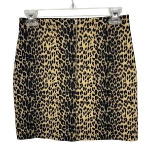 In Moda Mini Skirt Leopard Print Back Zipper Closure Size 8 | GUC
